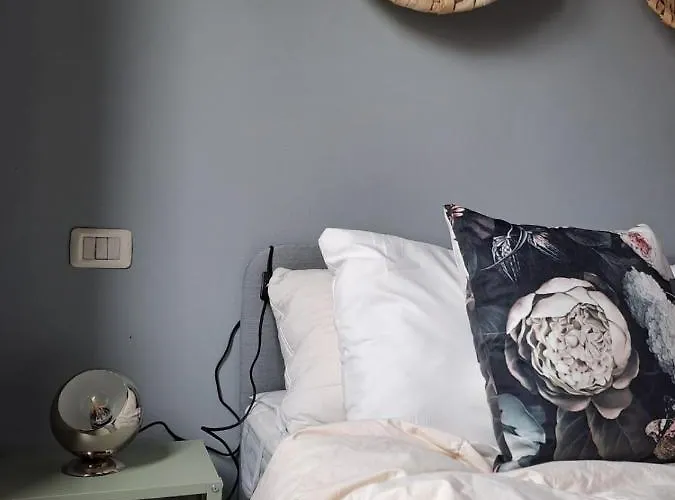 Bed & Breakfast Myrrha Luxury Houses - Piazza Pontida 27 Bergamo