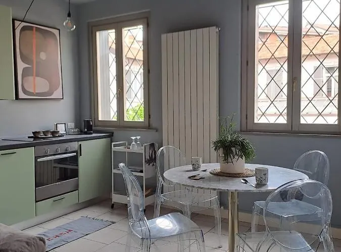 Myrrha Luxury Houses - Piazza Pontida 27 Bed & Breakfast 4*